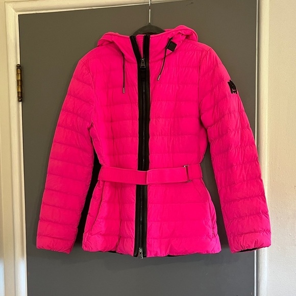 Mackage Roselyn Light Down Puffer Ski Jacket / Coat Fuchsia Sz Medium - Picture 2 of 9